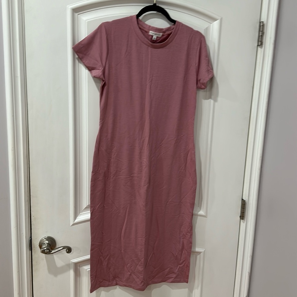 Socialite short sleeve midi dress size L